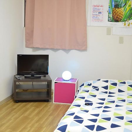 Guest House Fukutomi - Female Only Naha Ngoại thất bức ảnh